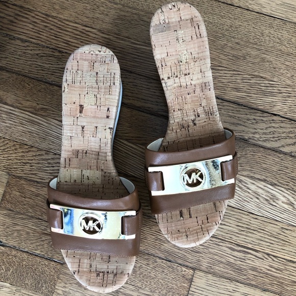 Size 8 Michael Kors Warren Platform Cork Wedge Retro From Macys Gold Logo - Picture 5 of 9